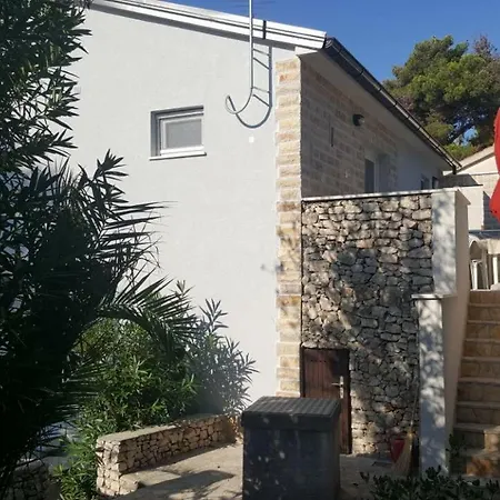 Delfin * Rogoznica (Sibenik-Knin)