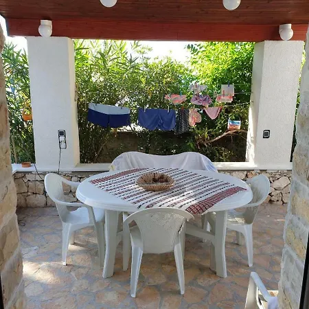 Delfin * Rogoznica (Sibenik-Knin)